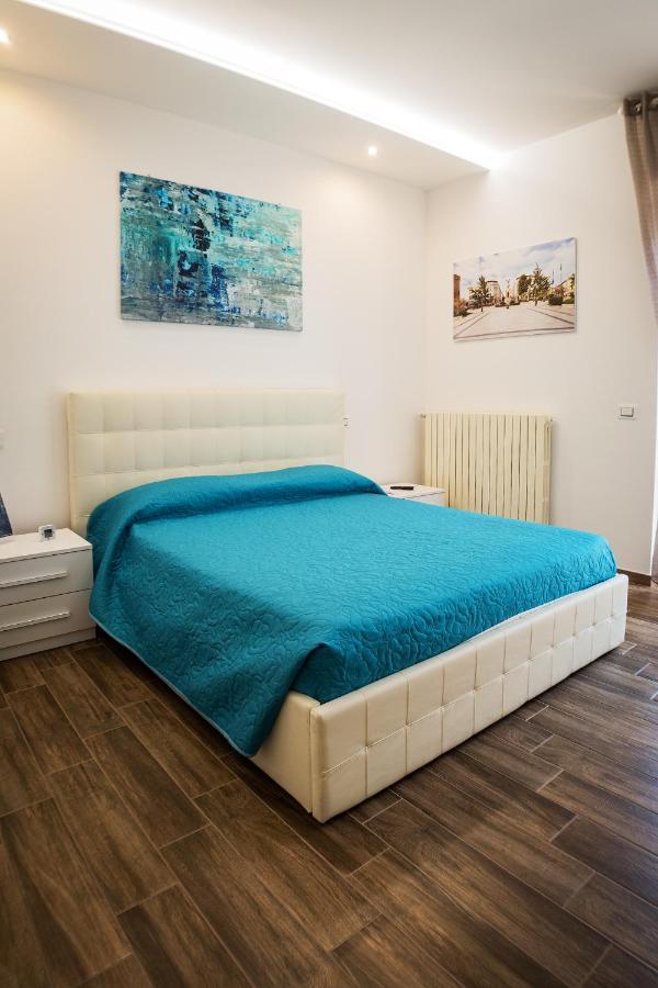 Dimora Del Vasto Bed and Breakfast Exteriör bild